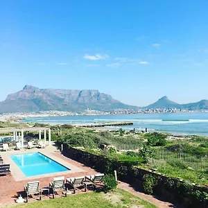 Beachfront At Leisure Bay Le Cap